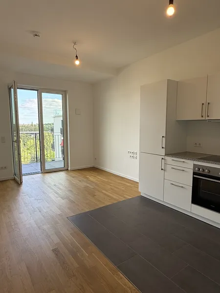 Nachmieter gesucht / New tenant wanted: 2-Zimmer-Wohnung am Gleisdreieck, Balkon, 6. OG — photo 1
